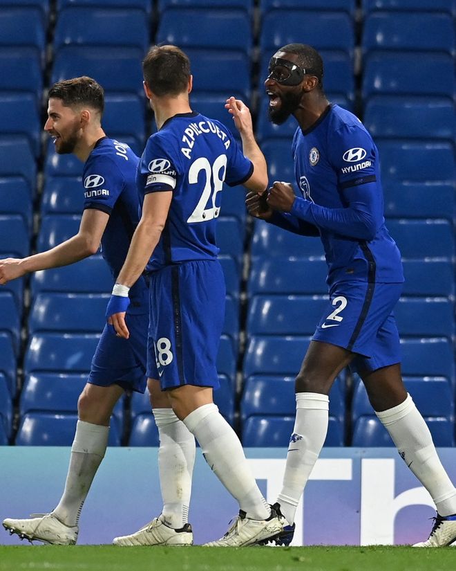 芝加哥白袜队球员何塞·阿布瑞尤夺得 2020 年美联 MVP